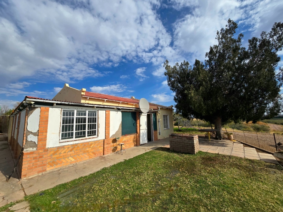 3 Bedroom Property for Sale in Upington Rural Northern Cape